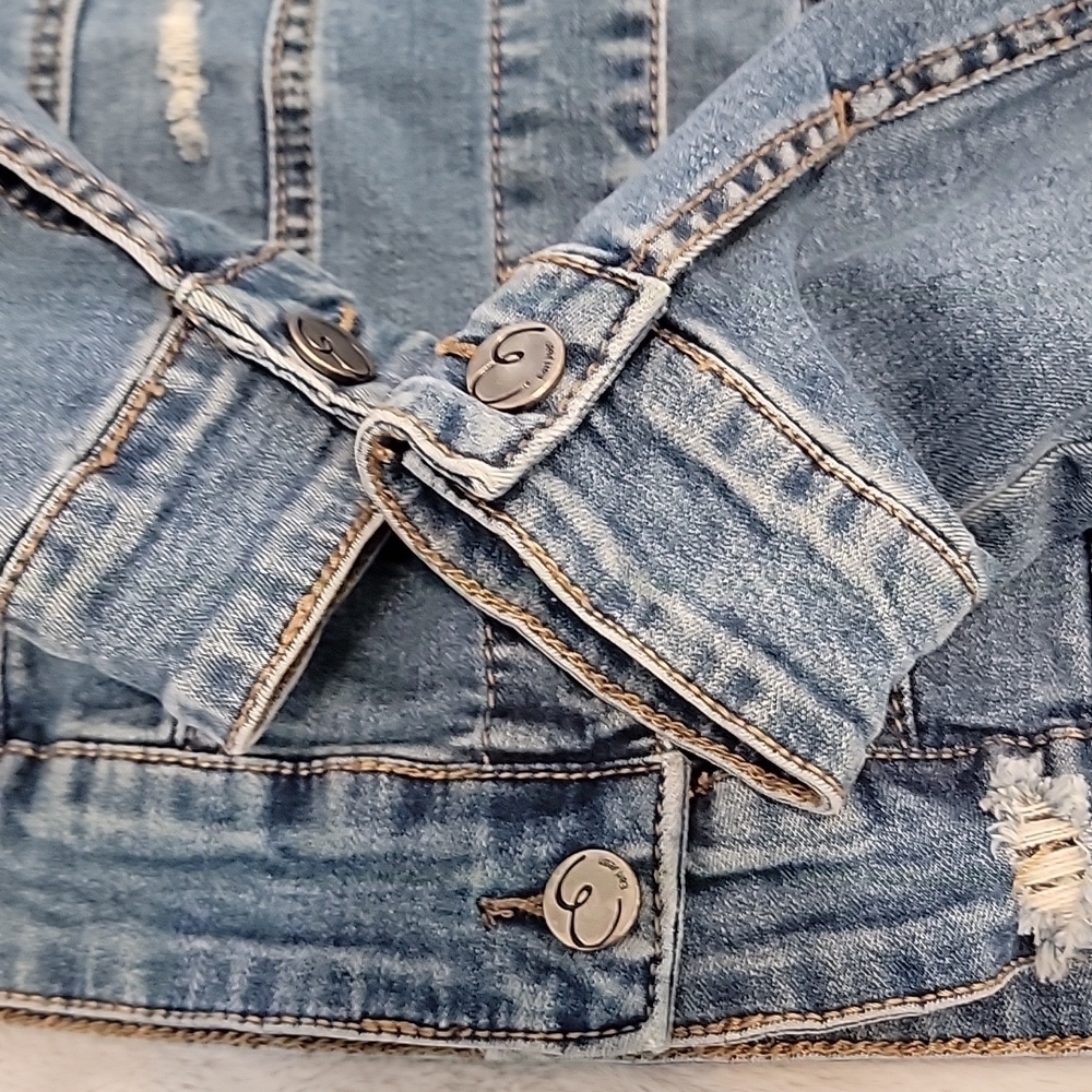 Earl Jeans Distressed Denim Jacket - Picture 4 of 7